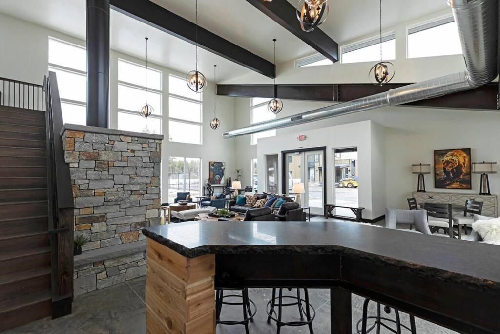Brand New Upscale Home- Best Location! Whitefish Exterior foto
