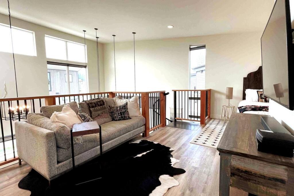 Brand New Upscale Home- Best Location! Whitefish Exterior foto