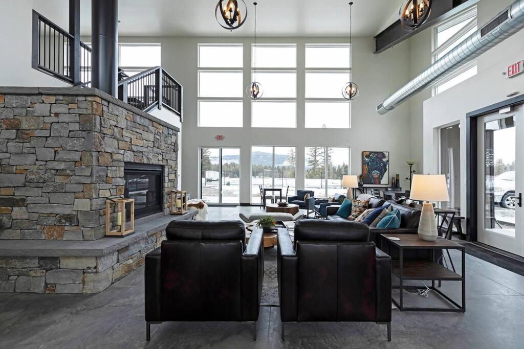 Brand New Upscale Home- Best Location! Whitefish Exterior foto