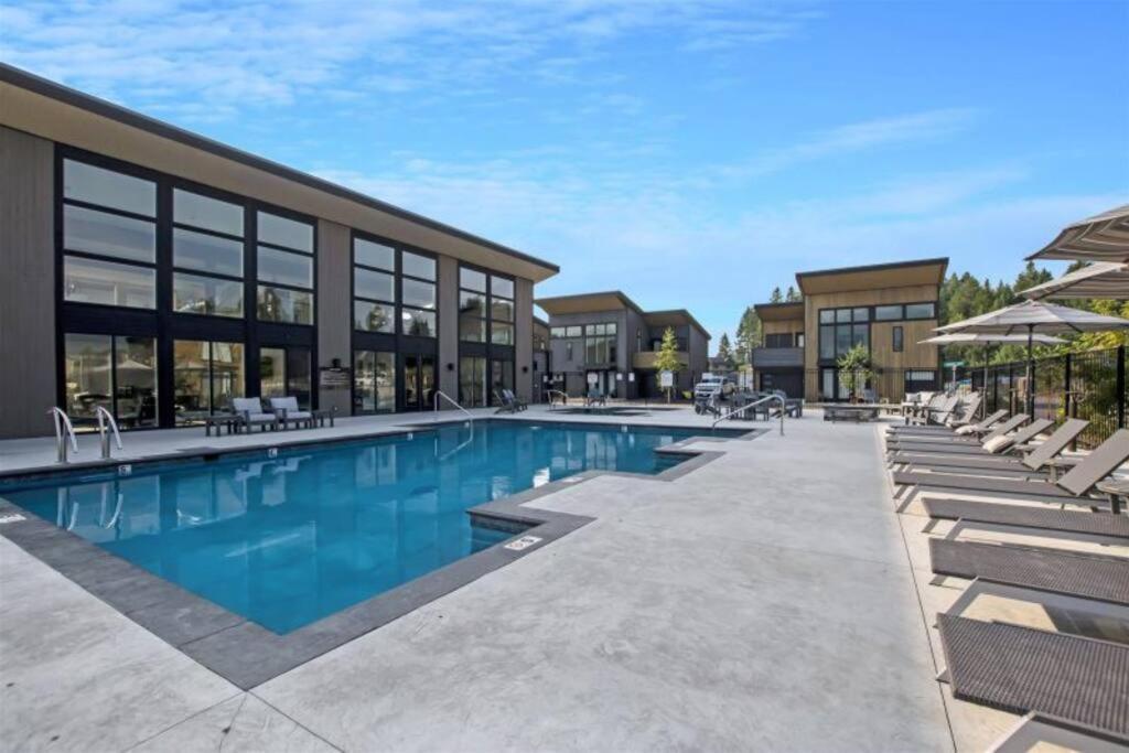 Brand New Upscale Home- Best Location! Whitefish Exterior foto
